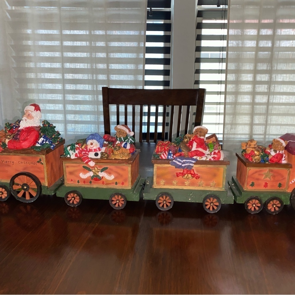 CHRISTMAS TRAIN DECOR WOOD RESIN 4 PIECES SANTA TEDDY BEARS SNOWMEN 28”Long - Picture 3 of 15